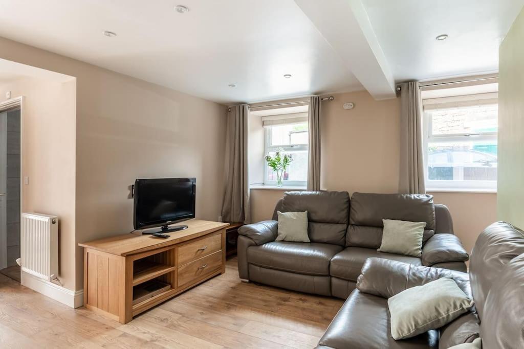 Milo'S Place Is A Home From Home Egremont  Exteriör bild